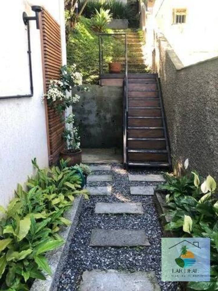 Casa à venda com 2 quartos, 140m² - Foto 8