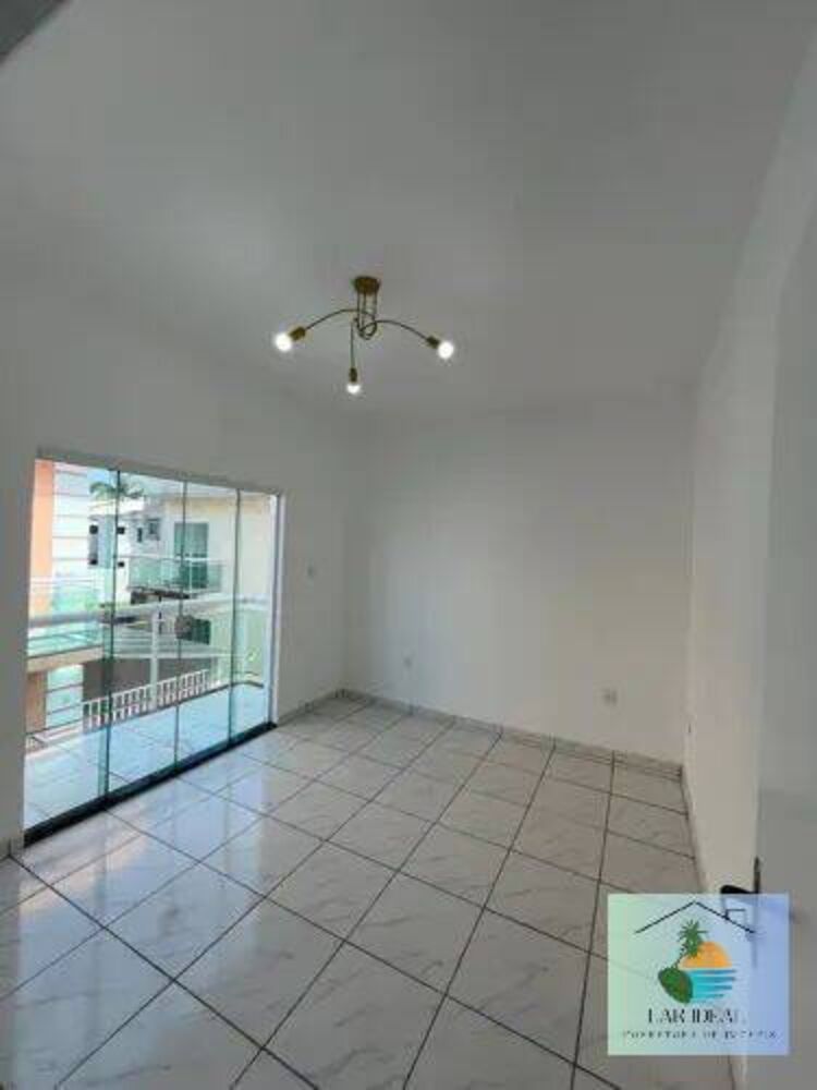 Casa à venda com 2 quartos, 110m² - Foto 2