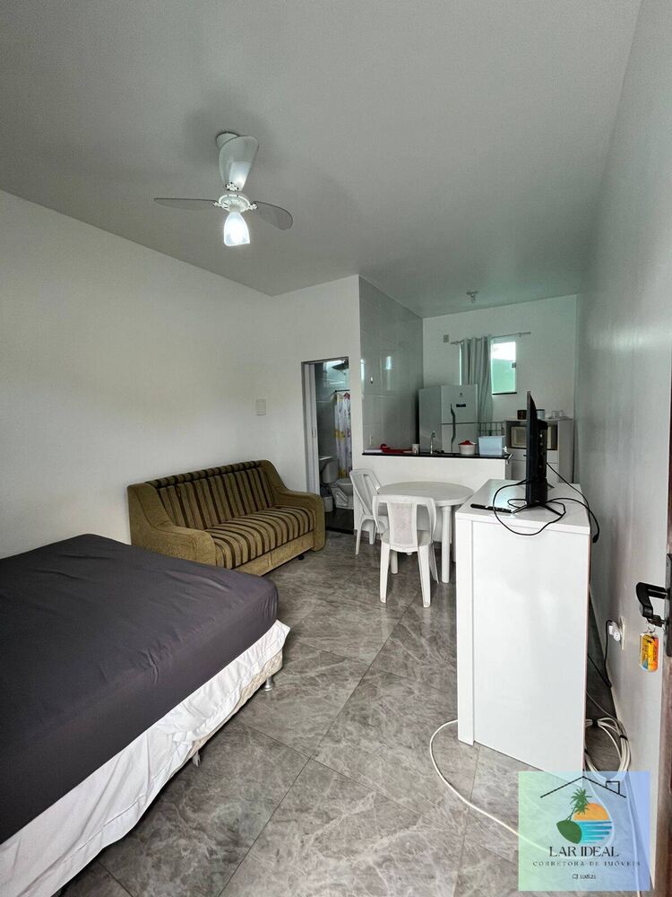 Casa à venda com 1 quarto, 29m² - Foto 2