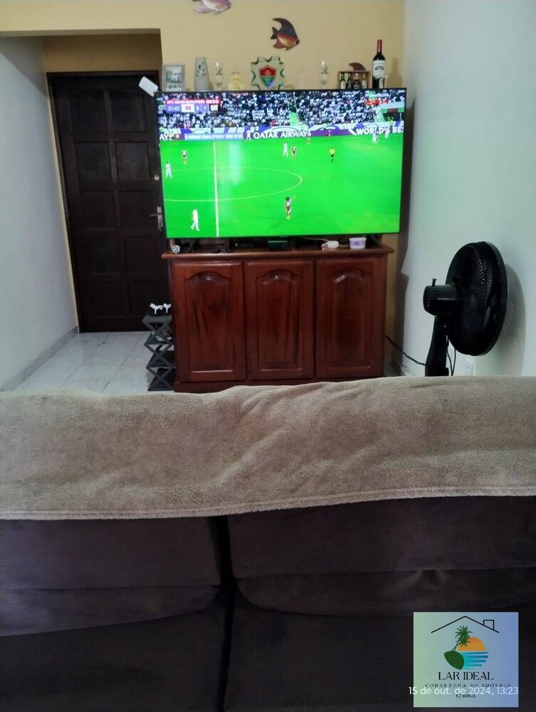 Apartamento à venda com 2 quartos, 75m² - Foto 1