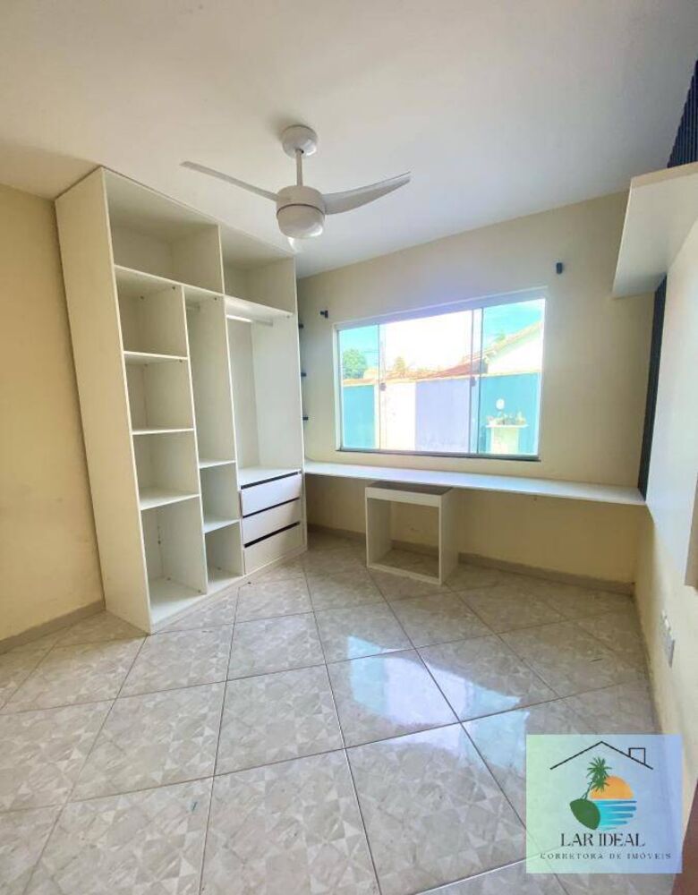 Casa à venda com 3 quartos, 120m² - Foto 1