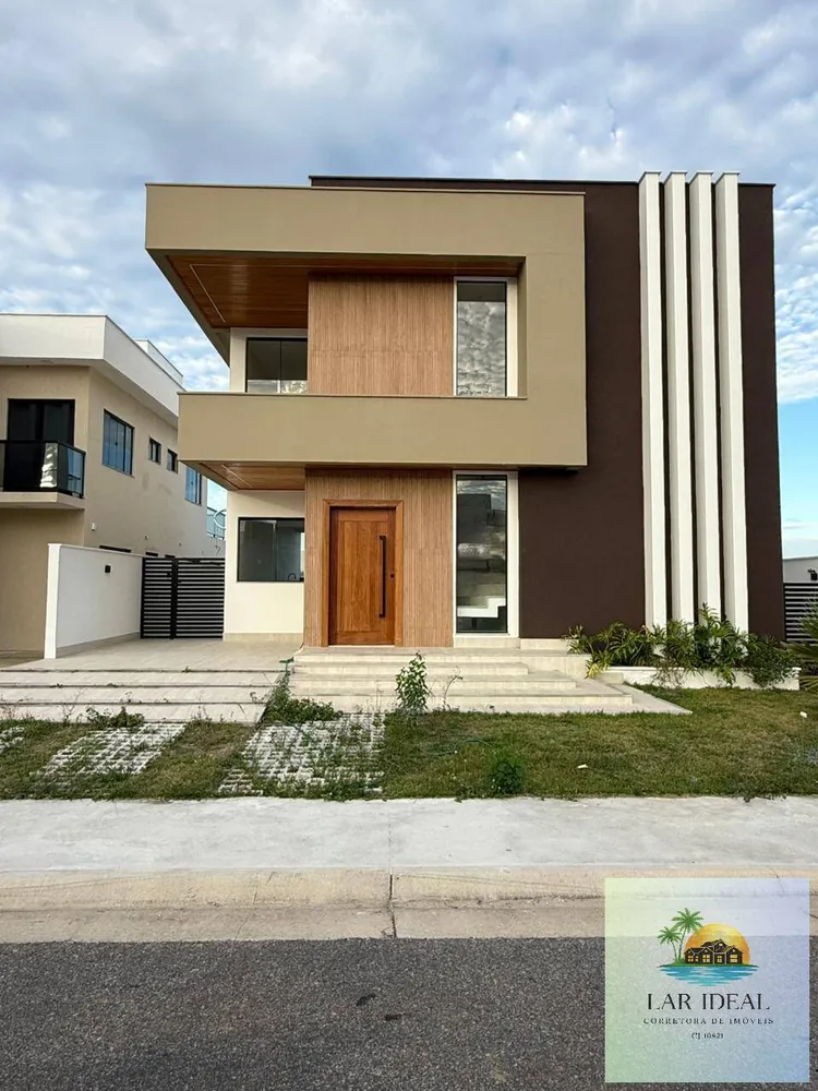 Casa, 3 quartos, 217 m² - Foto 1