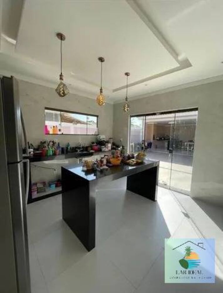 Casa à venda com 3 quartos - Foto 1