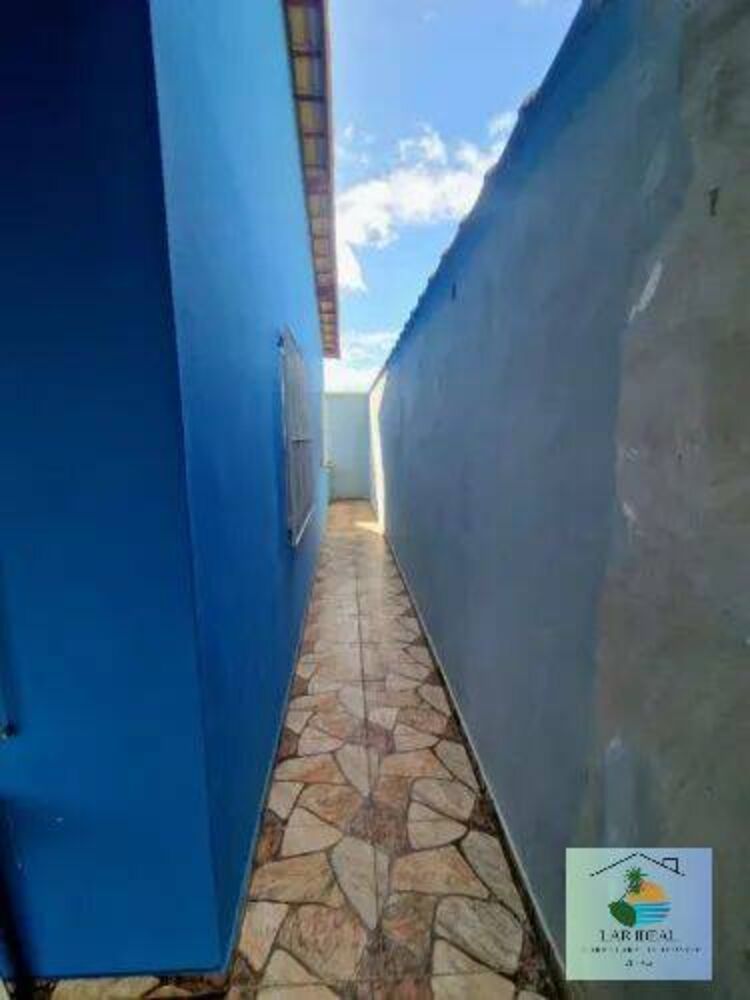 Casa à venda com 3 quartos, 70m² - Foto 4