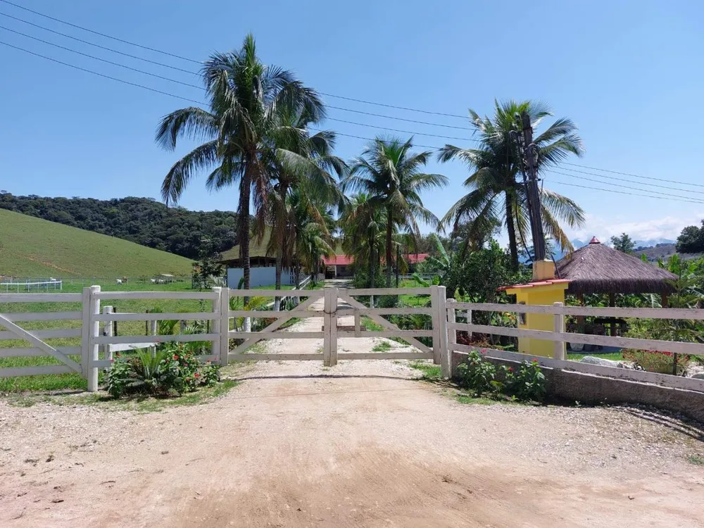 Sítio, 2 quartos, 33 hectares - Foto 1