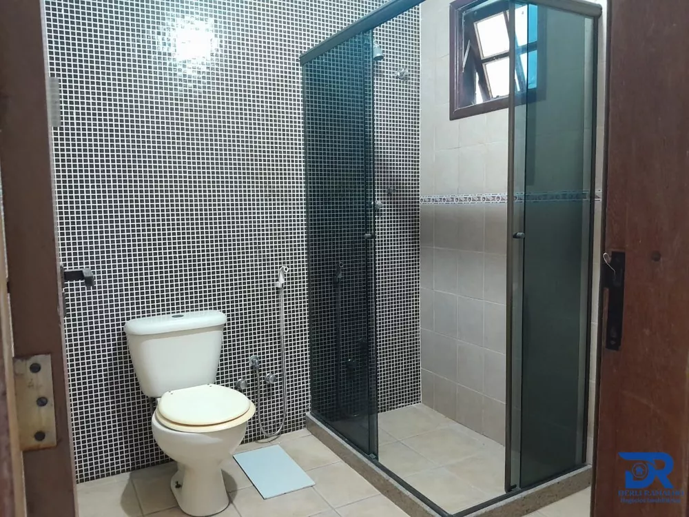 Casa, 4 quartos, 187 m² - Foto 1