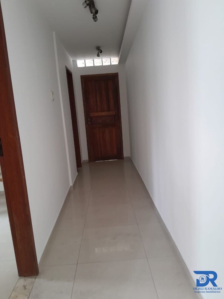 Casa à venda com 4 quartos, 187m² - Foto 14