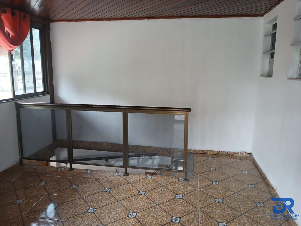 Casa para alugar com 2 quartos, 60m² - Foto 2