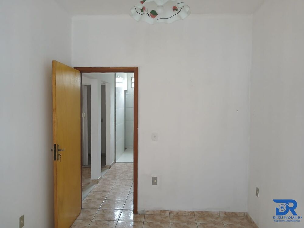 Casa para alugar com 2 quartos, 60m² - Foto 8