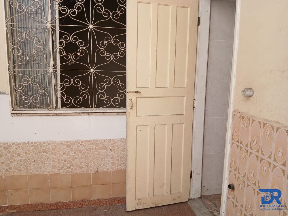 Casa para alugar com 2 quartos, 40m² - Foto 12