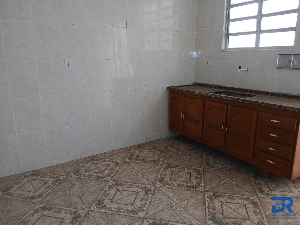 Casa para alugar com 2 quartos, 40m² - Foto 9
