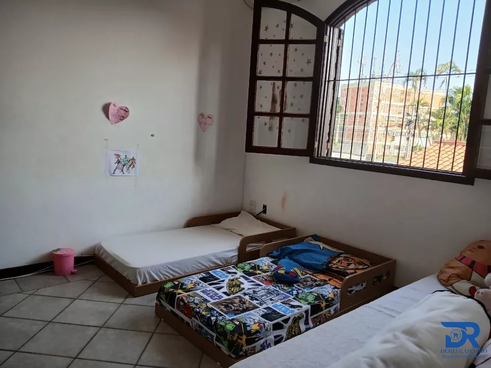 Casa, 5 quartos, 267 m² - Foto 35