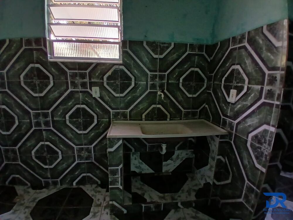 Casa para alugar com 2 quartos, 40m² - Foto 10