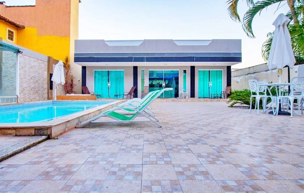Casa à venda e temporada com 4 quartos, 233m² - Foto 1