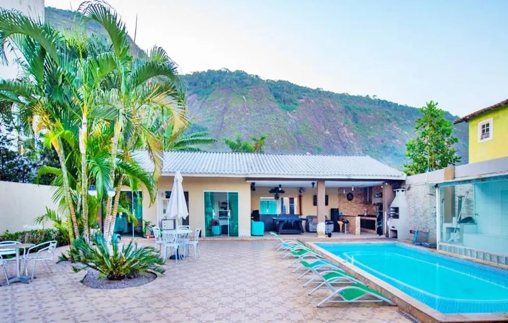 Casa, 4 quartos, 233 m² - Foto 1