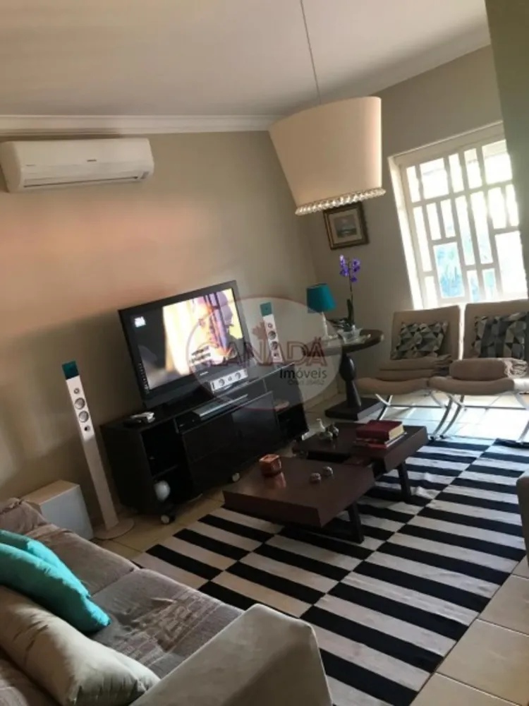 Sobrado, 3 quartos, 290 m² - Foto 1