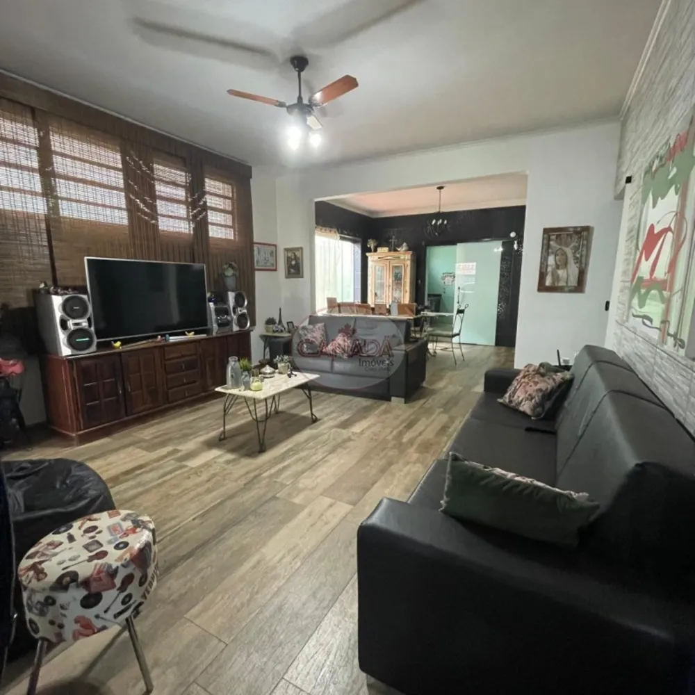Casa, 3 quartos, 250 m² - Foto 3