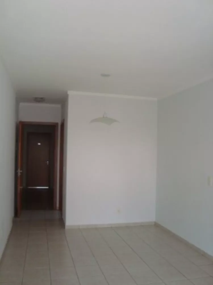 Apartamento à venda com 1 quarto, 50m² - Foto 2