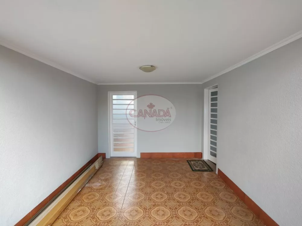 Casa para alugar com 3 quartos, 164m² - Foto 2