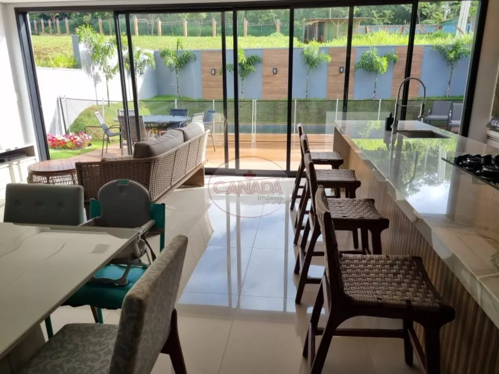 Casa de Condomínio à venda com 3 quartos, 305m² - Foto 3