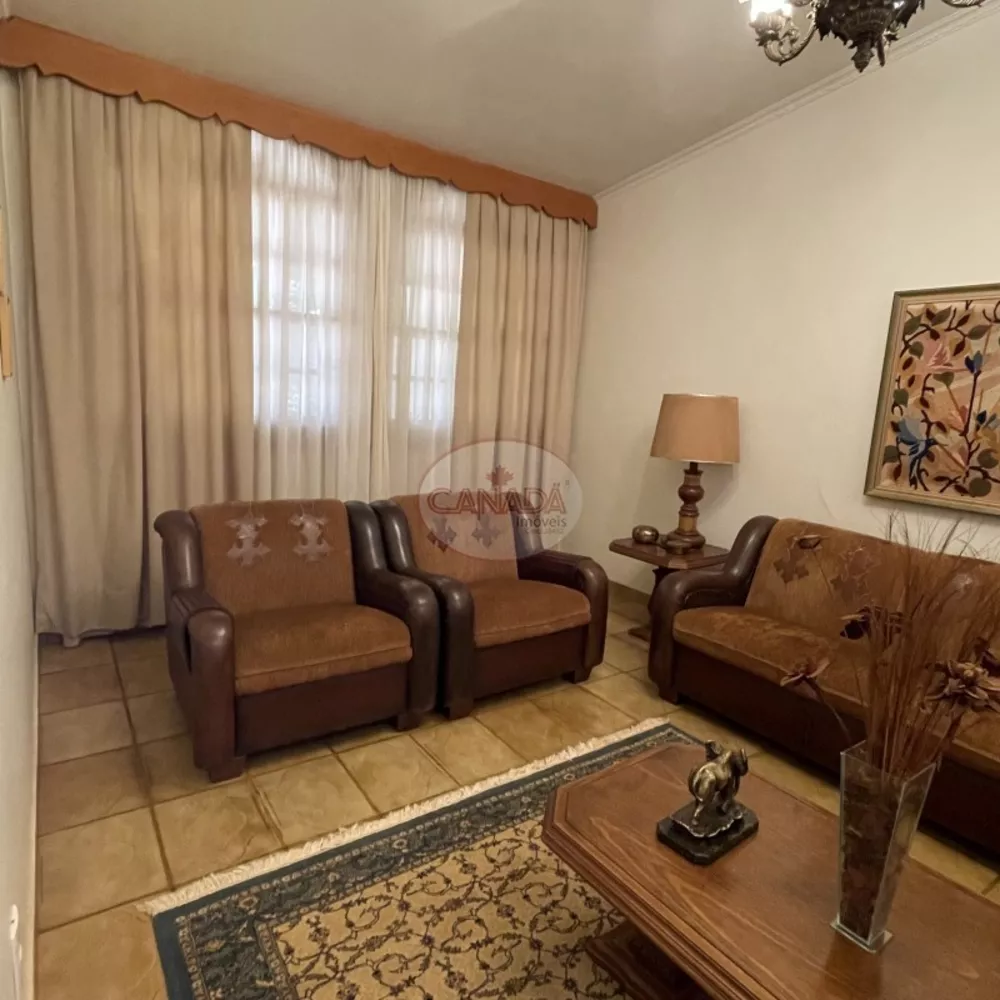 Casa à venda com 3 quartos, 250m² - Foto 1