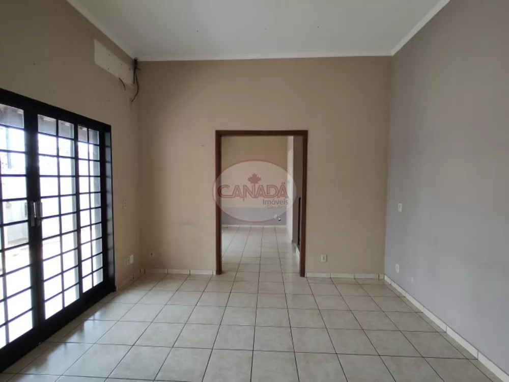 Casa à venda com 3 quartos, 243m² - Foto 5