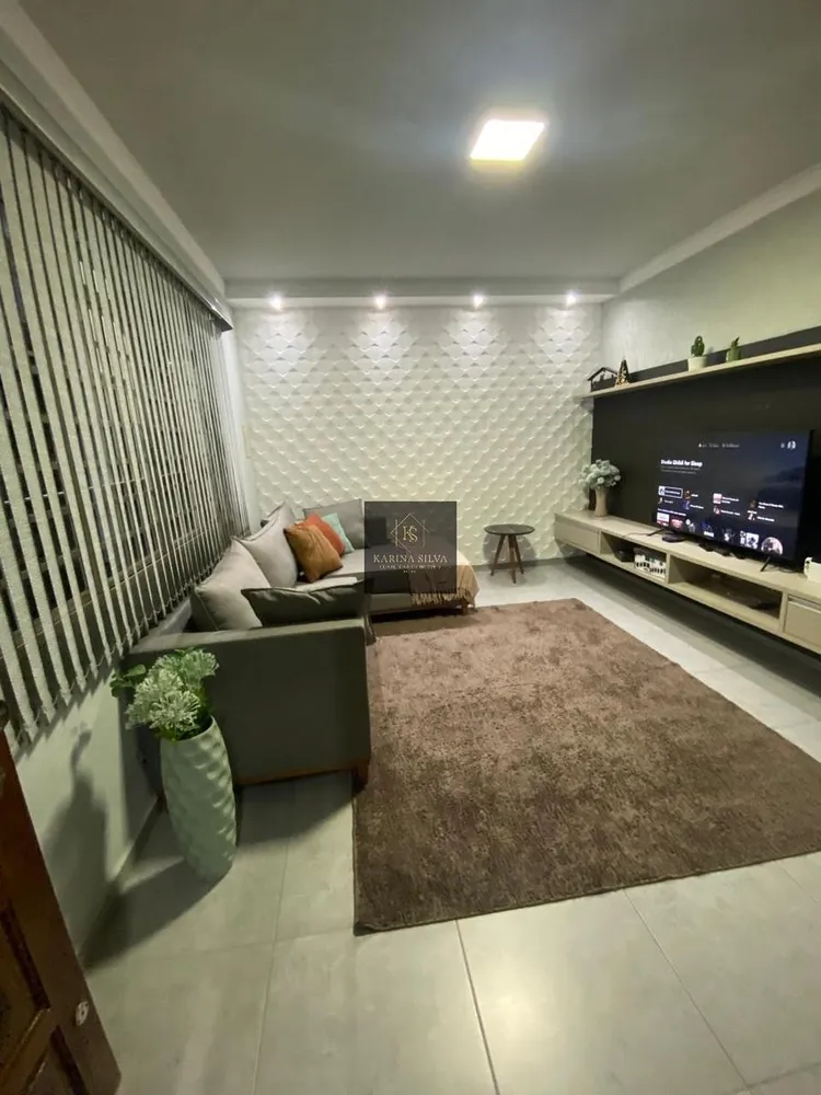 Casa, 3 quartos, 250 m² - Foto 1