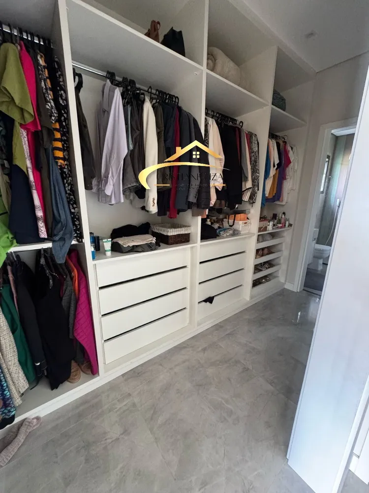 Casa, 3 quartos, 210 m² - Foto 8