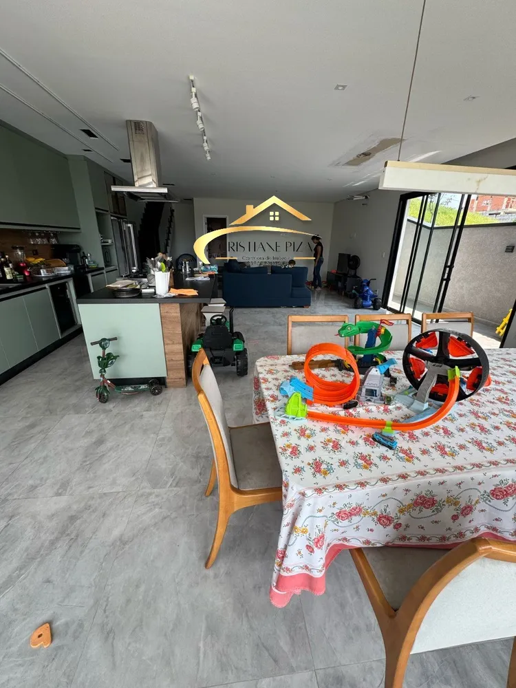Casa, 3 quartos, 210 m² - Foto 4
