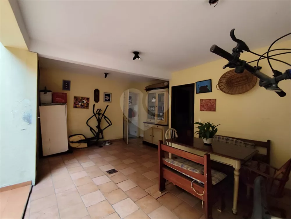 Sobrado, 6 quartos, 270 m² - Foto 1