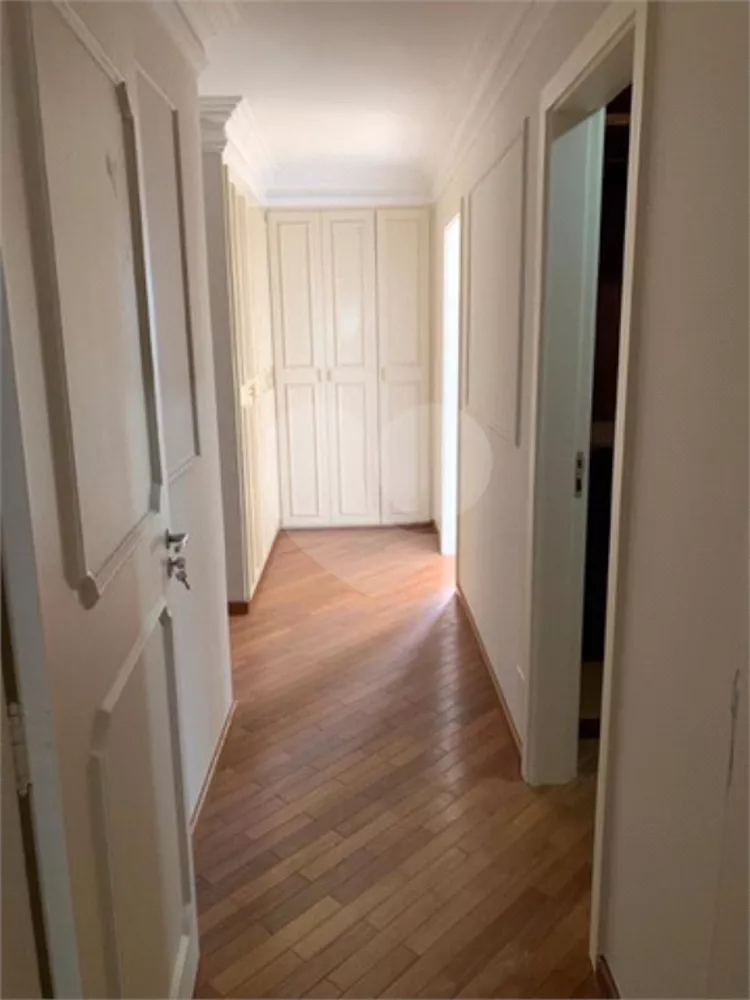 Apartamento, 3 quartos, 300 m² - Foto 1