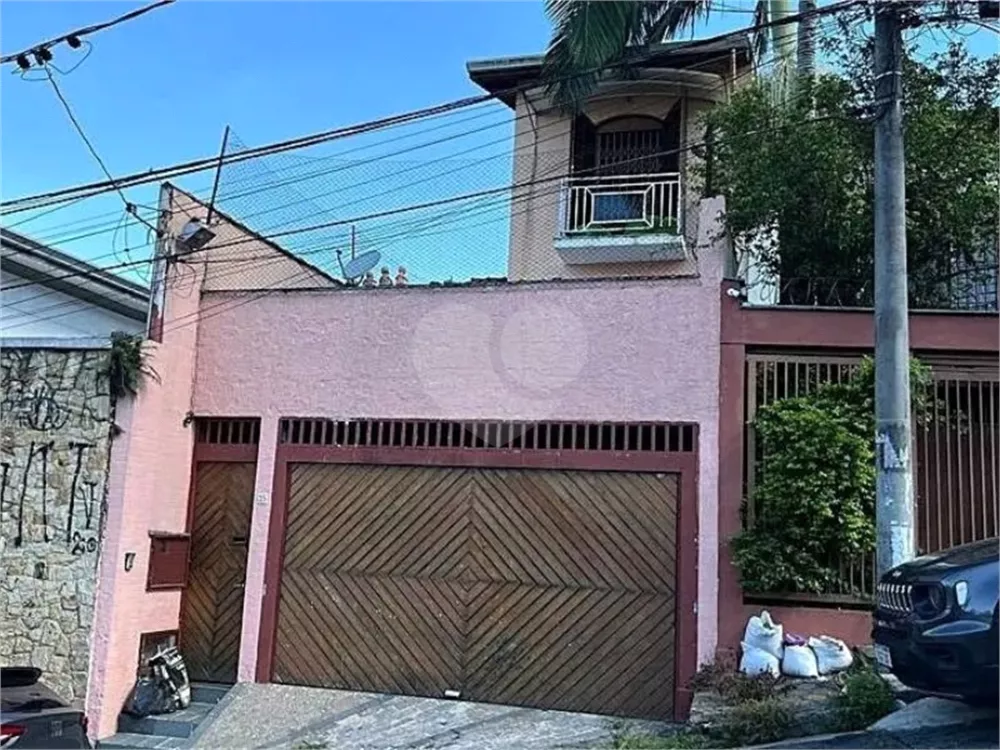 Sobrado, 3 quartos, 180 m² - Foto 1