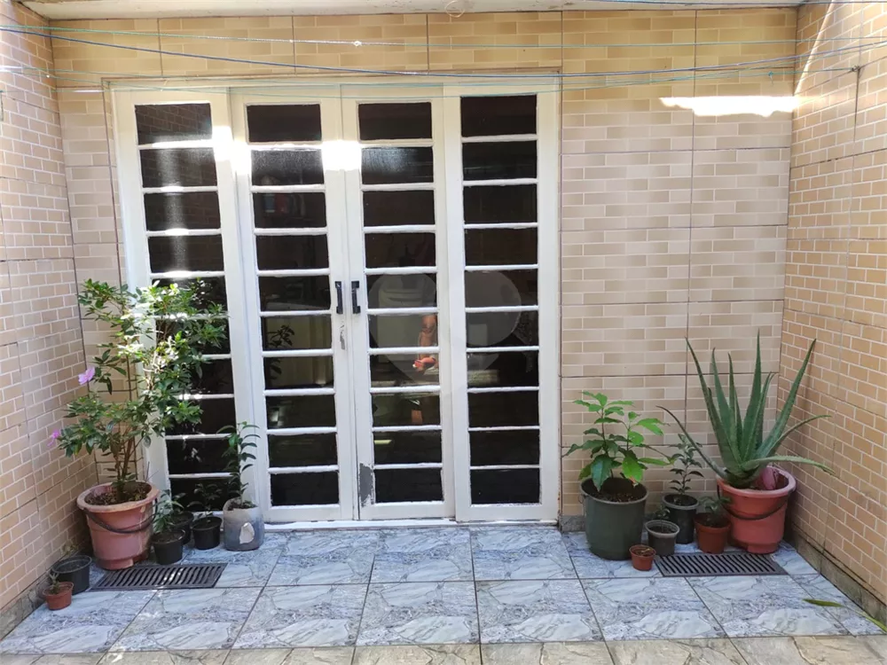 Casa, 2 quartos, 162 m² - Foto 1