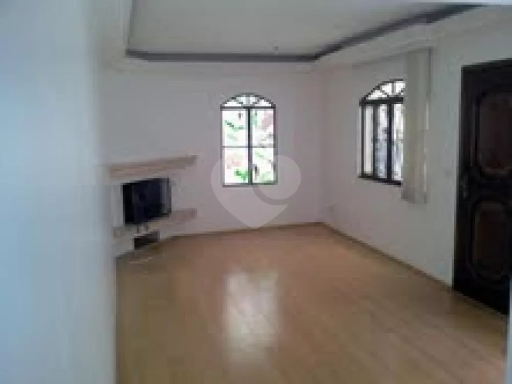 Sobrado, 3 quartos, 180 m² - Foto 1