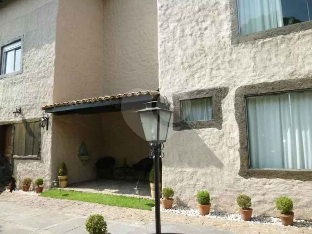 Sobrado, 3 quartos, 800 m² - Foto 1