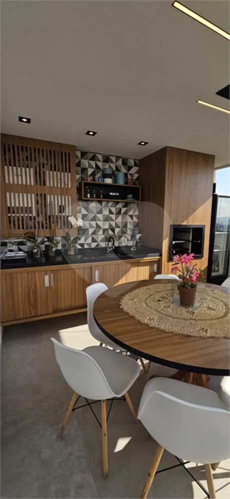 Cobertura, 3 quartos, 195 m² - Foto 2
