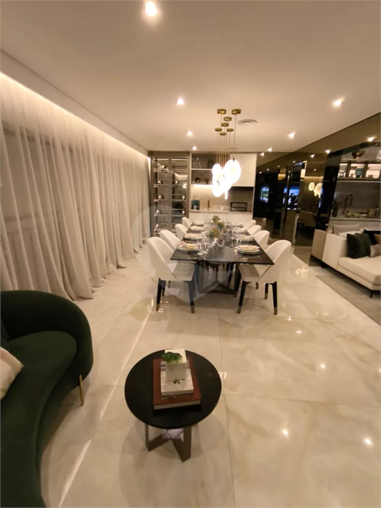 Apartamento, 3 quartos, 159 m² - Foto 1