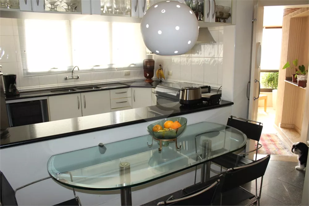 Apartamento, 4 quartos, 256 m² - Foto 1
