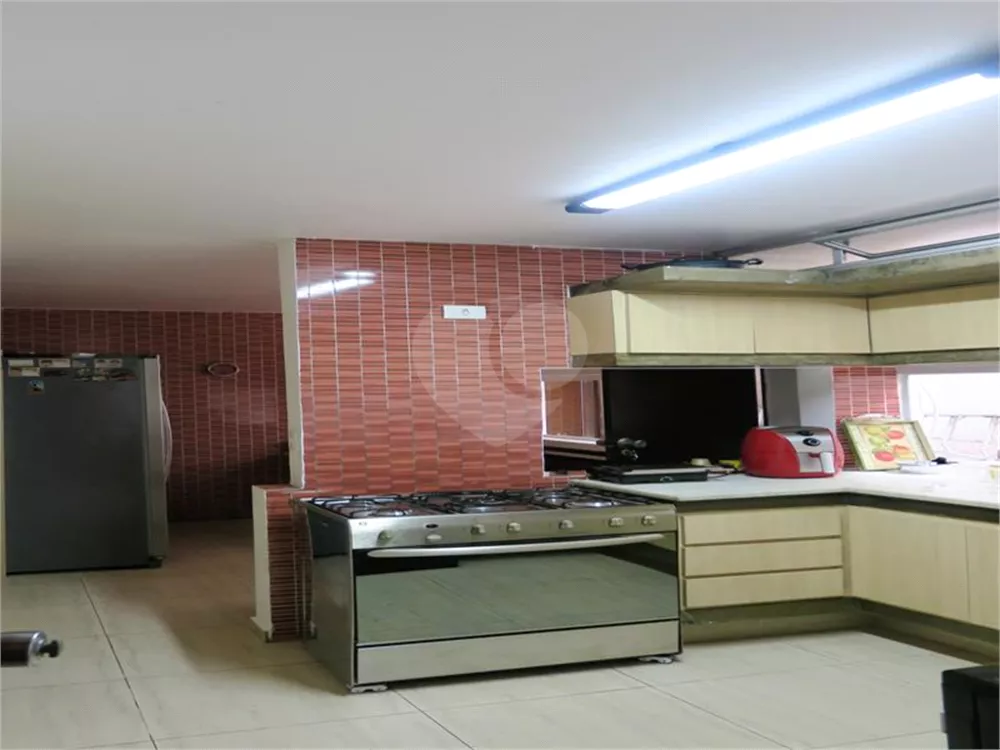Casa, 4 quartos, 240 m² - Foto 1