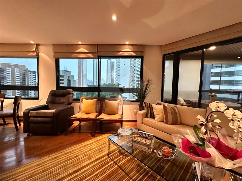 Apartamento, 4 quartos, 161 m² - Foto 1