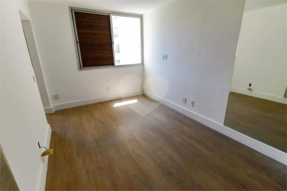 Apartamento, 3 quartos, 180 m² - Foto 2