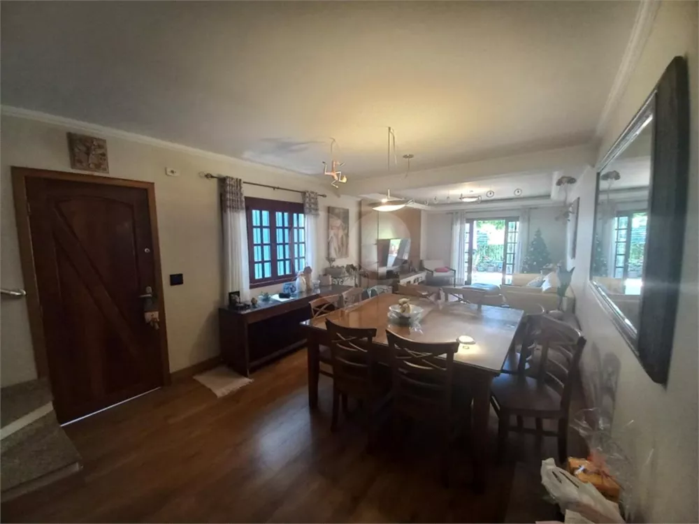 Casa, 5 quartos, 141 m² - Foto 2