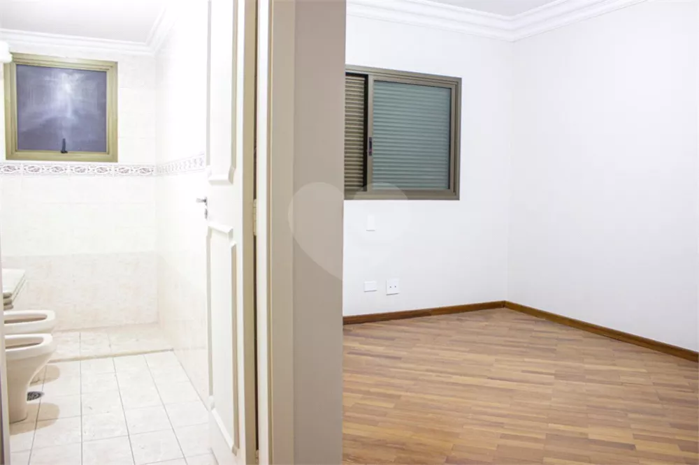 Apartamento, 3 quartos, 300 m² - Foto 2