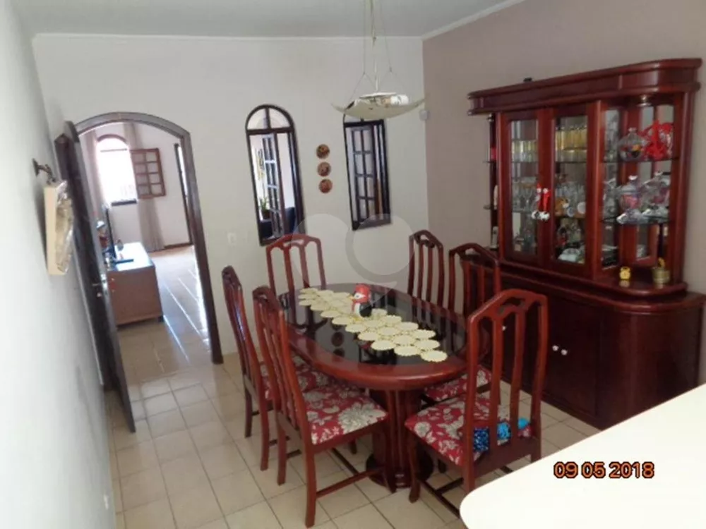 Casa, 3 quartos, 240 m² - Foto 3