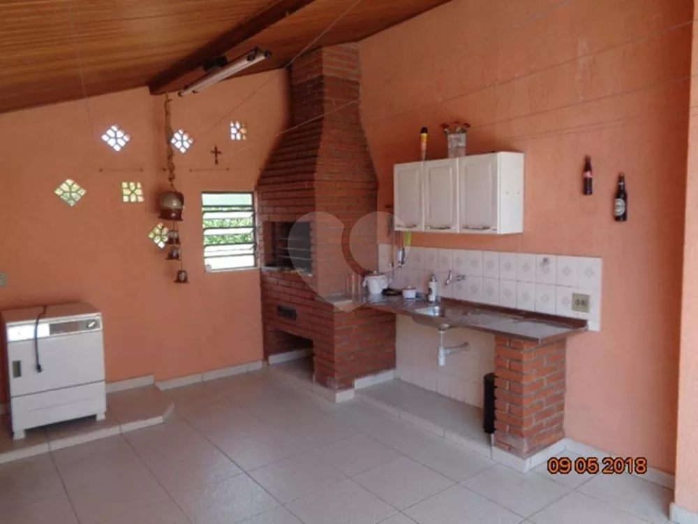 Casa, 3 quartos, 240 m² - Foto 2