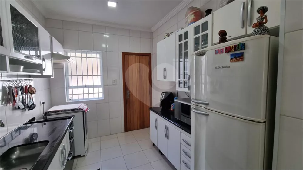 Casa, 3 quartos, 200 m² - Foto 1