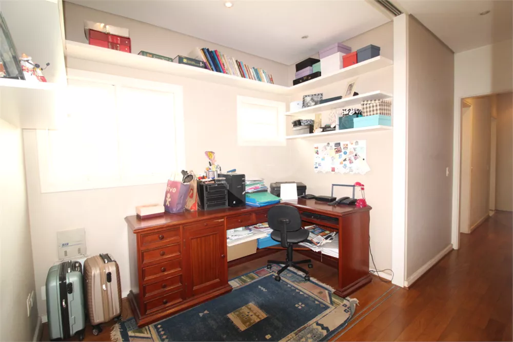 Sobrado, 3 quartos, 250 m² - Foto 1