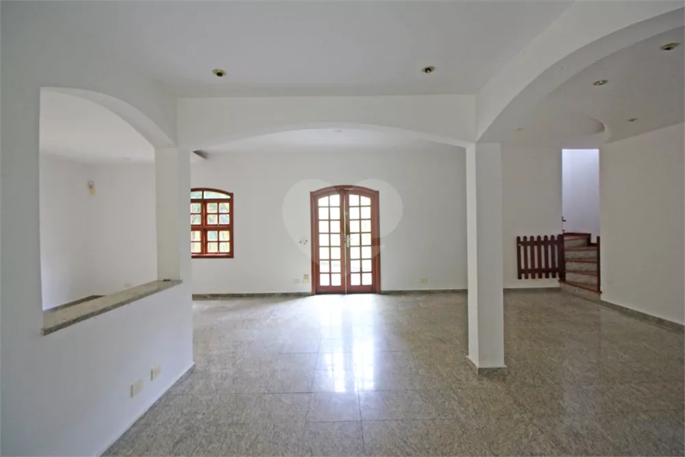 Sobrado, 4 quartos, 310 m² - Foto 1