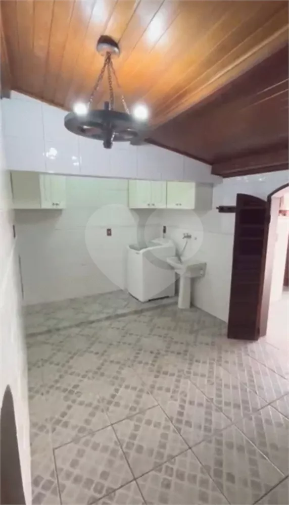 Casa, 3 quartos, 285 m² - Foto 3
