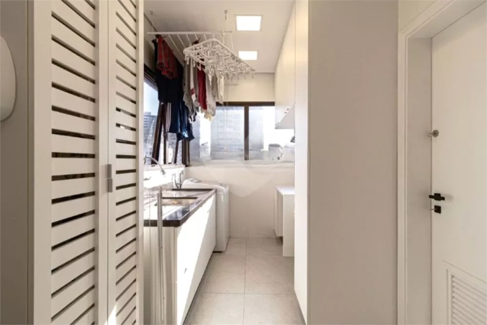 Apartamento, 3 quartos, 285 m² - Foto 2